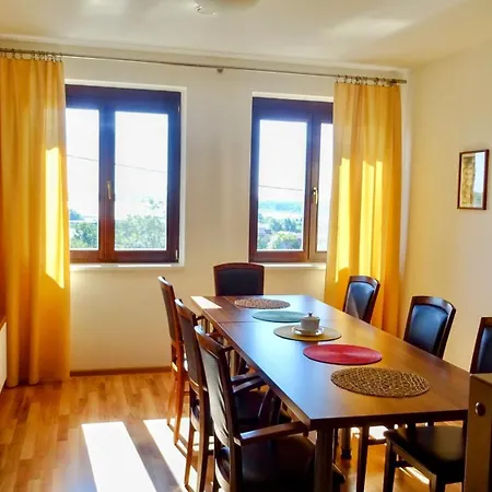 Apartament Nesyt